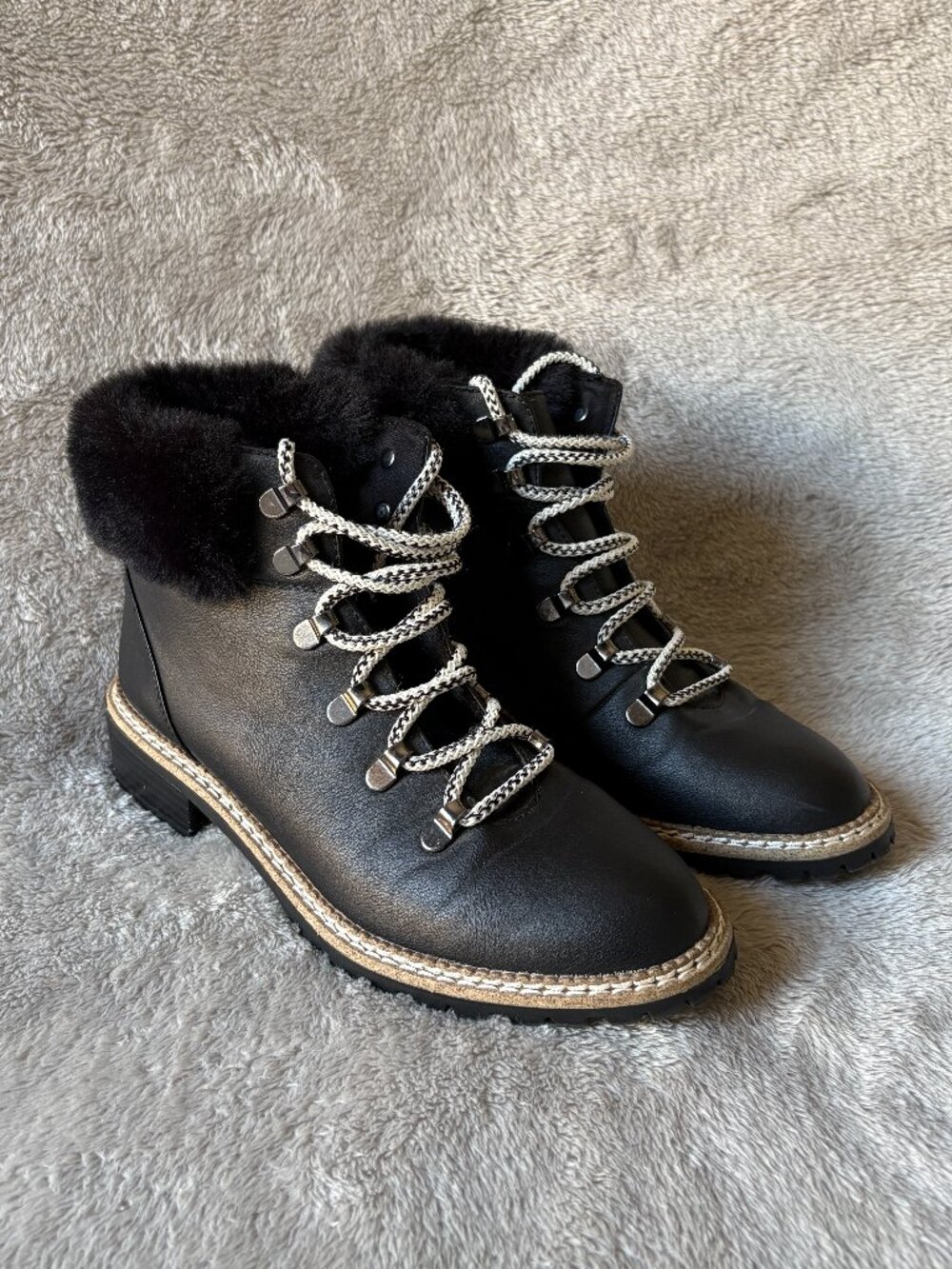 Express Black Faux Leather Faux Fur Trim Lace-Up Ankle Boots Size 9